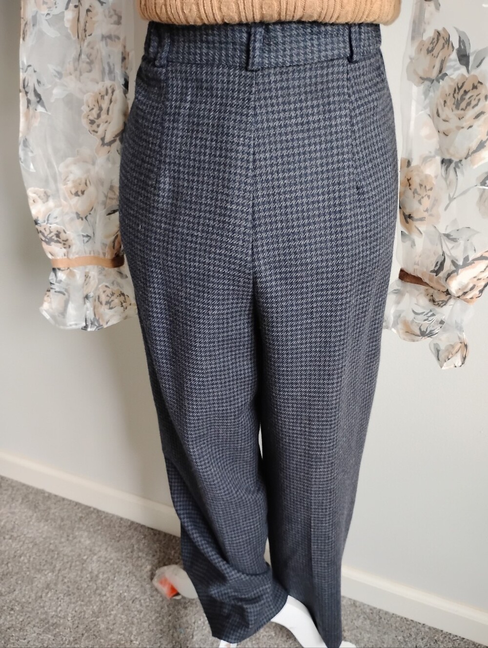 Talbots Vintage Wool Pleat Front Trousers Navy Blue Gray Houndstooth Size 14 Pet - Picture 8 of 16